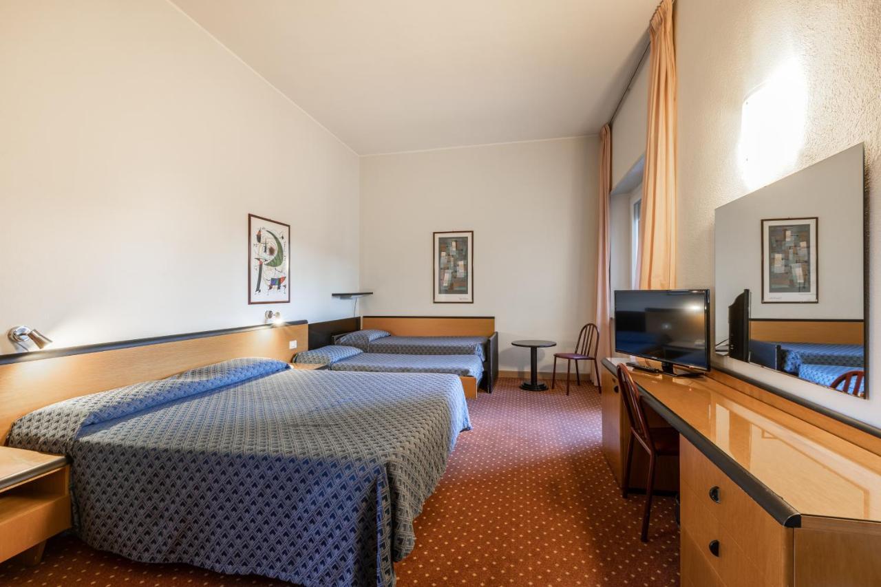 Hotel Nuova Γκροσέτο Εξωτερικό φωτογραφία