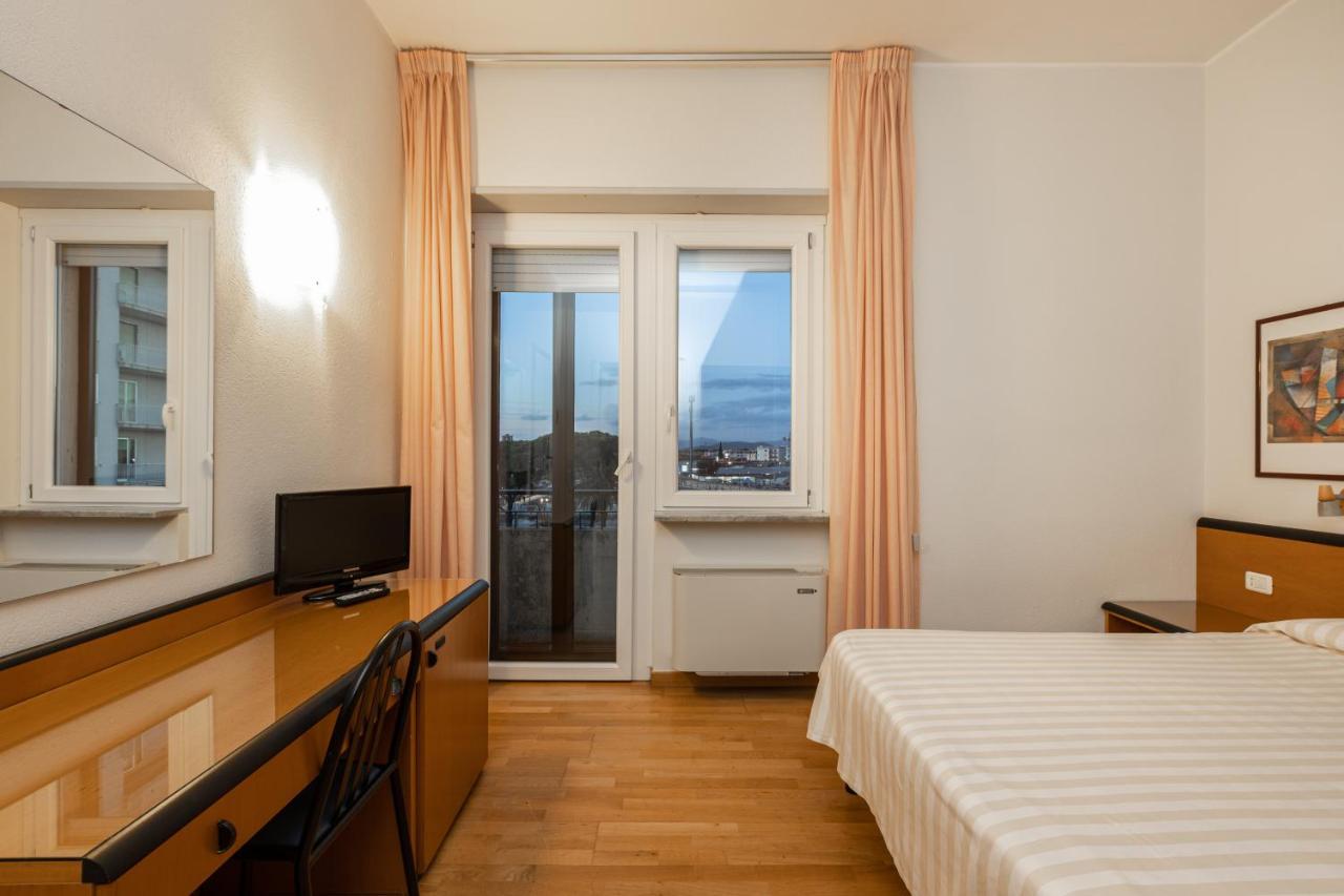 Hotel Nuova Γκροσέτο Εξωτερικό φωτογραφία