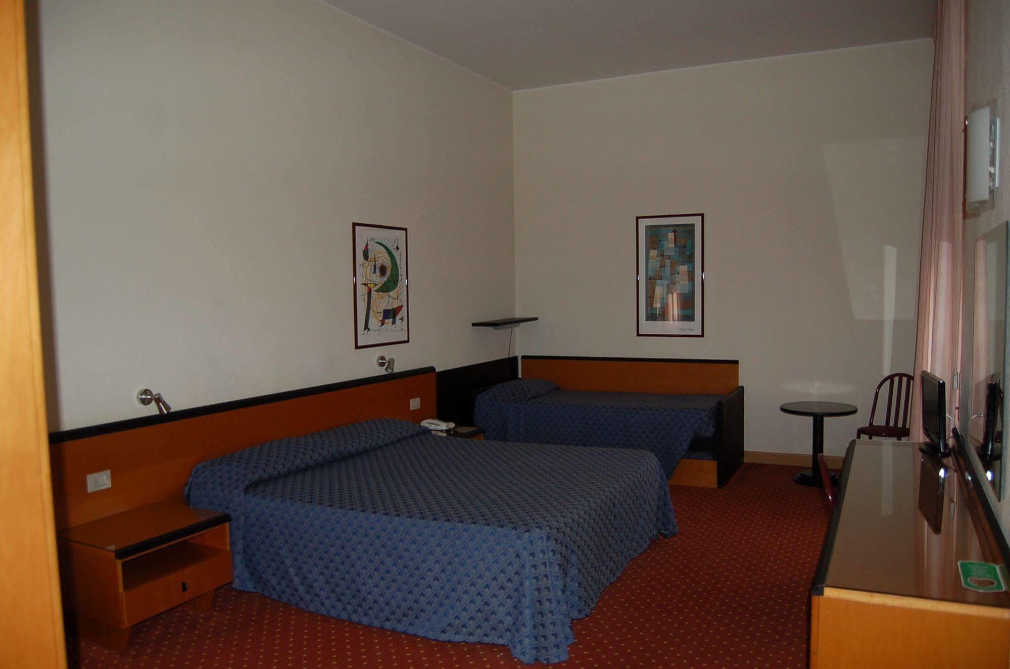 Hotel Nuova Γκροσέτο Εξωτερικό φωτογραφία