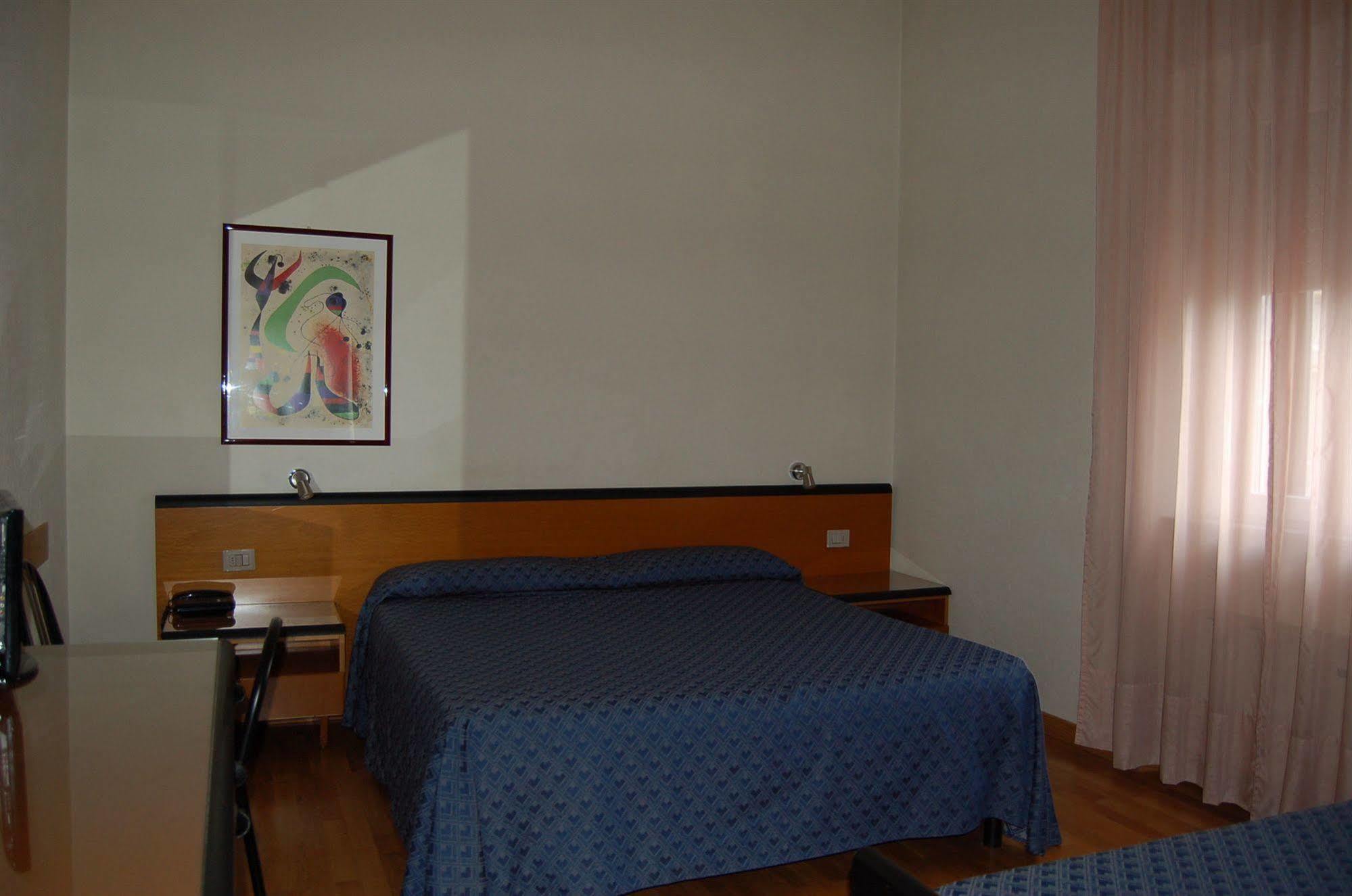 Hotel Nuova Γκροσέτο Εξωτερικό φωτογραφία